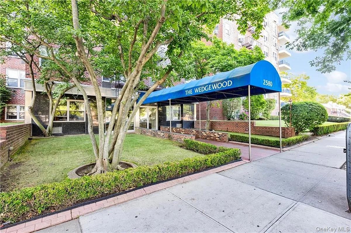 Coop Ocean Brooklyn, NY 11235, MLS-998082-18