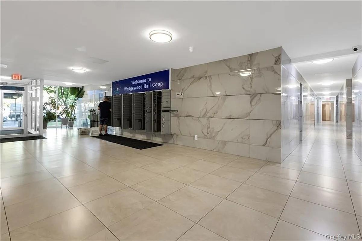 Coop Ocean Brooklyn, NY 11235, MLS-998082-3