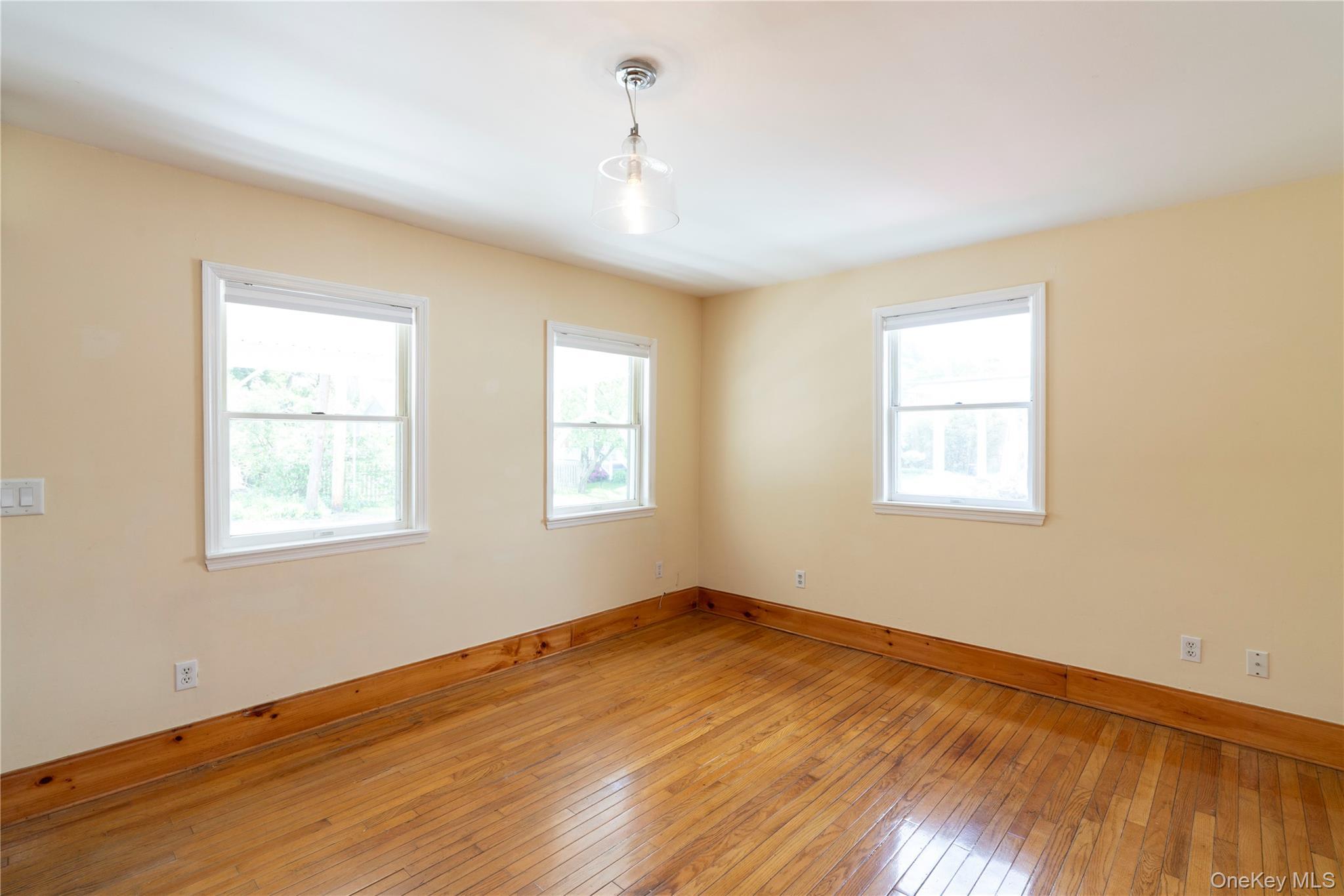Single Family Charles  Dutchess County, NY 12574, MLS-998103-31