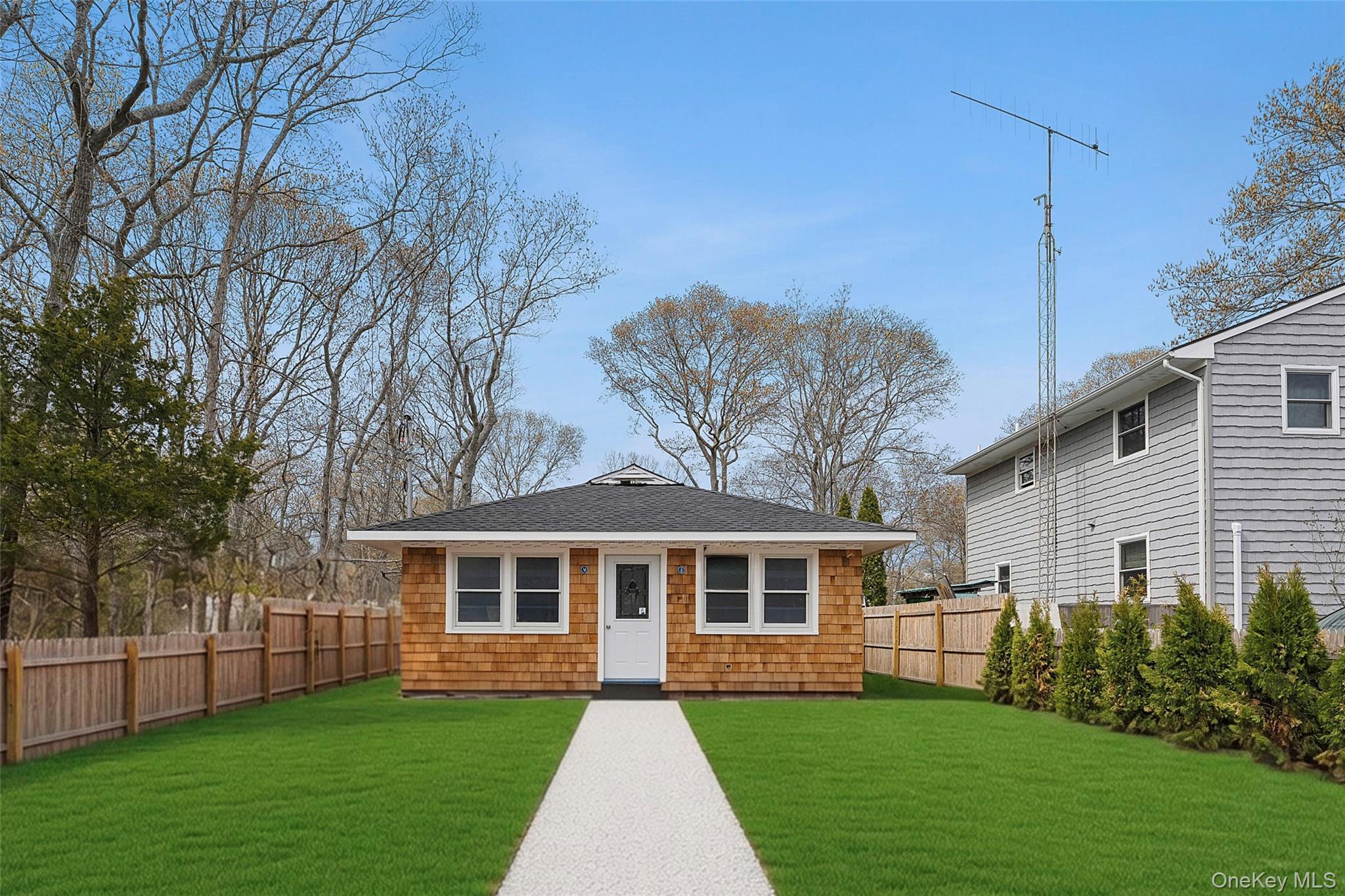 Single Family Squires Avenue  Suffolk County, NY 11942, MLS-998105-13