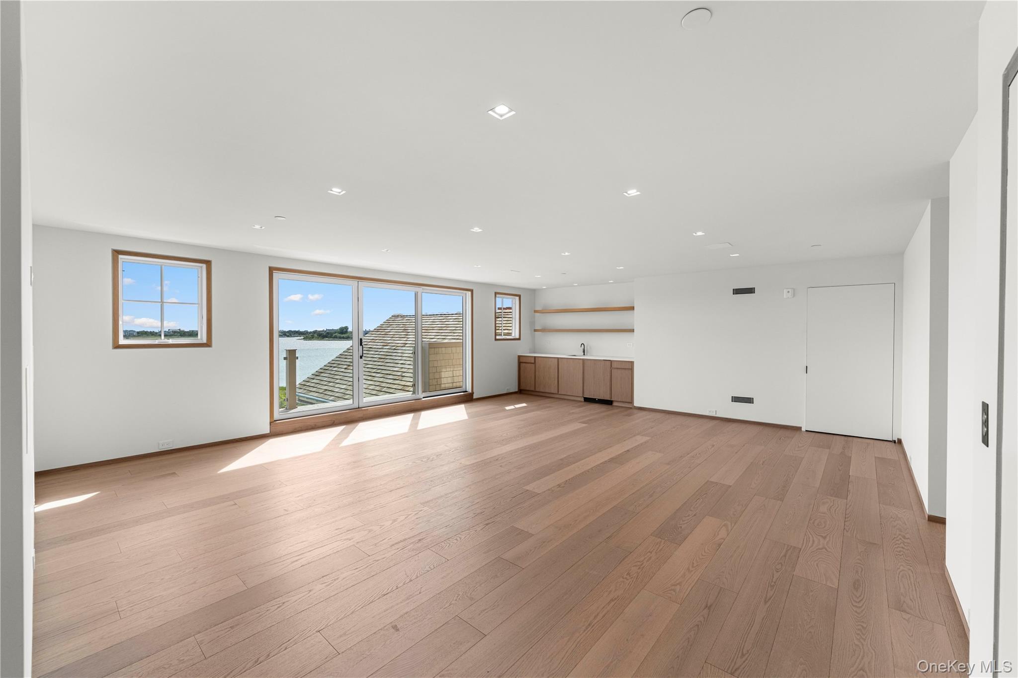 Single Family Second Neck Lane Suffolk County, NY 11959, MLS-998122-27