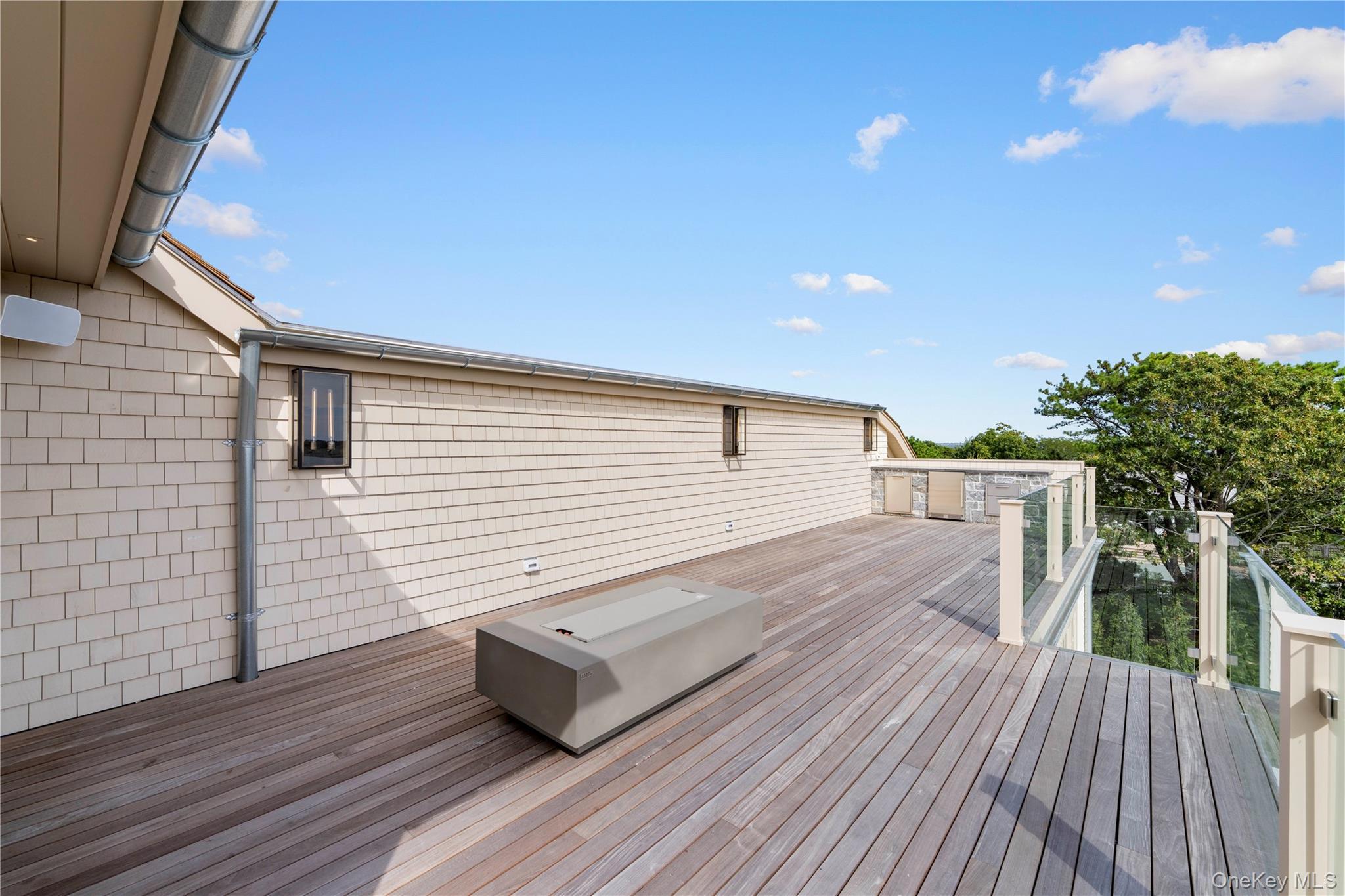 Single Family Second Neck Lane Suffolk County, NY 11959, MLS-998122-28