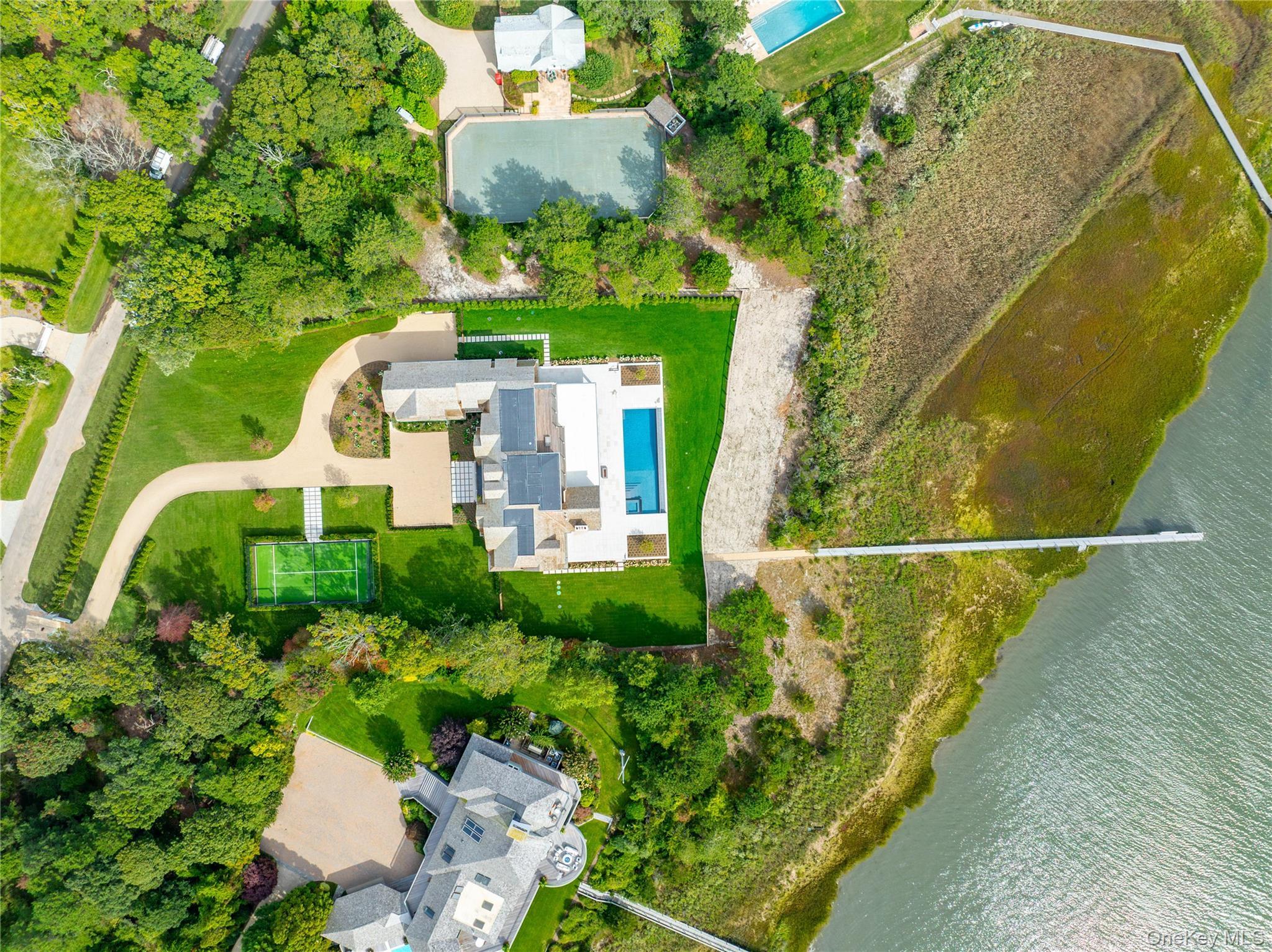 Single Family Second Neck Lane Suffolk County, NY 11959, MLS-998122-34