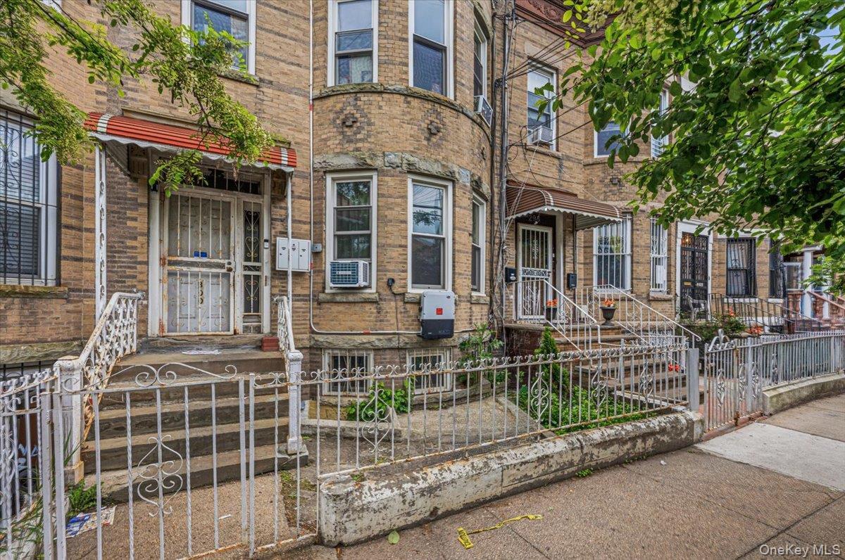 Single Family Etna St Brooklyn, NY 11208, MLS-998136-2