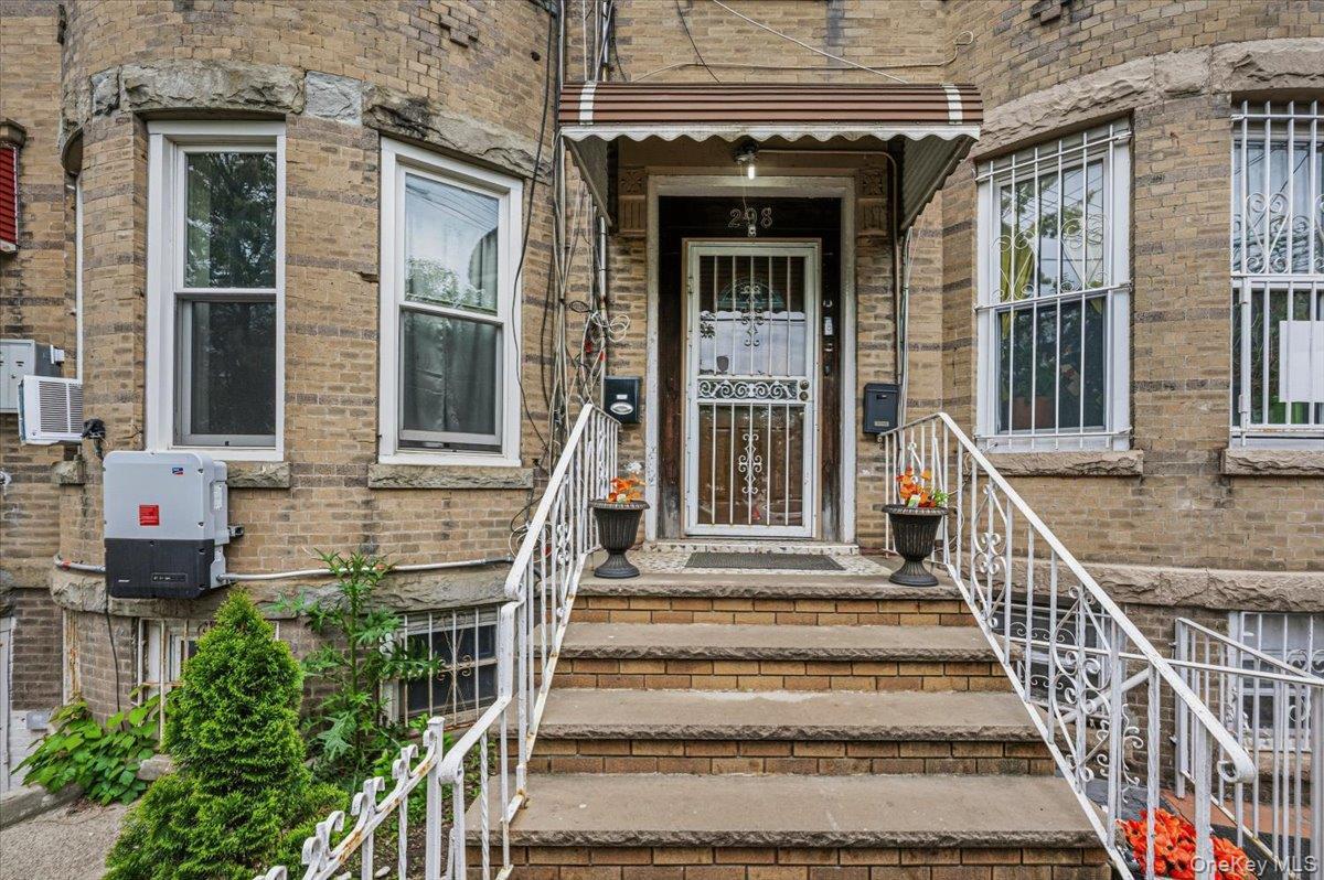 Single Family Etna St Brooklyn, NY 11208, MLS-998136-3