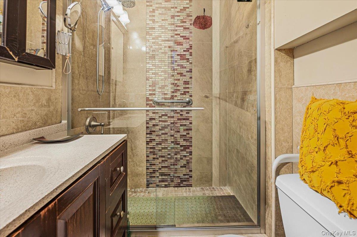 Single Family Etna St Brooklyn, NY 11208, MLS-998136-9