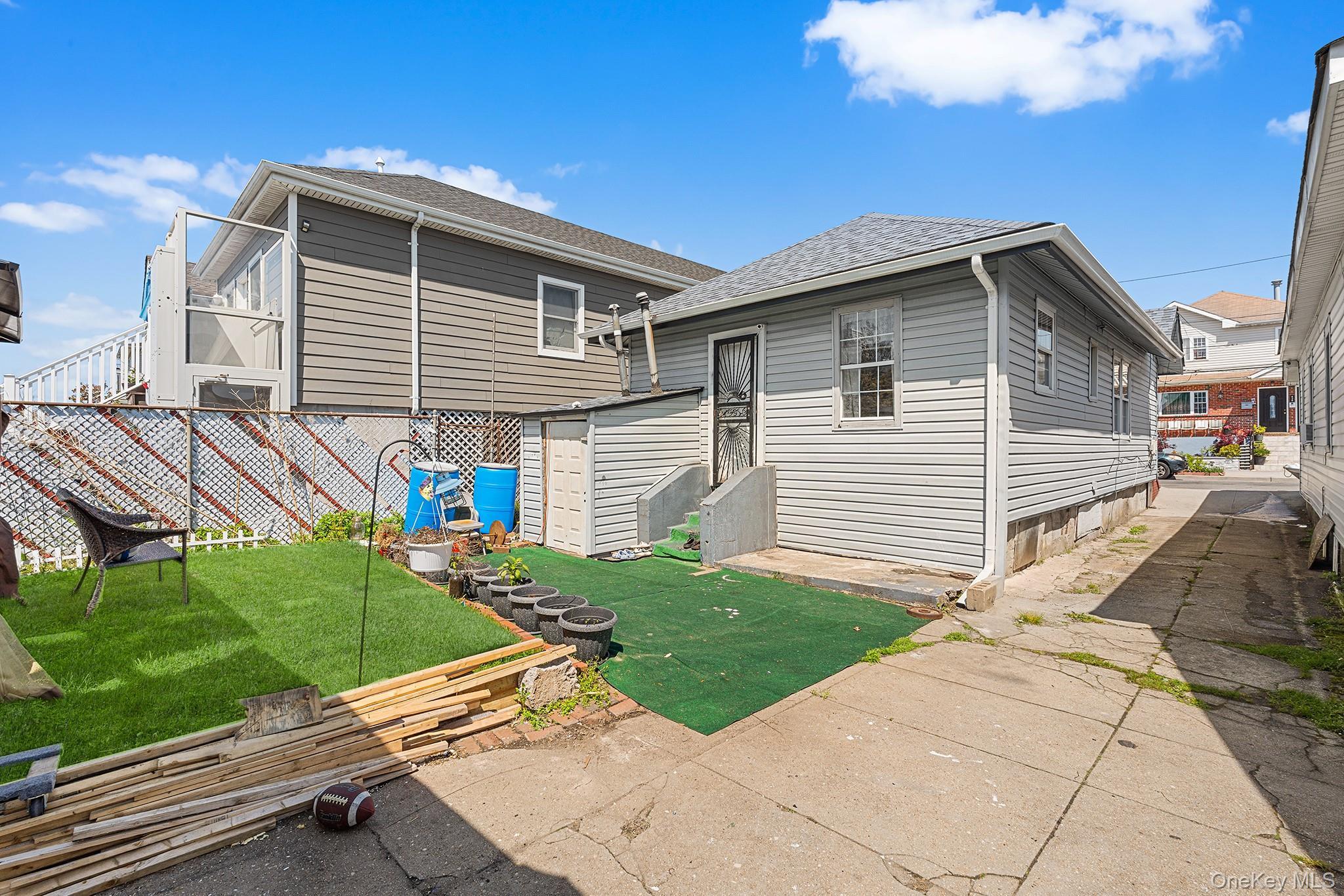 Single Family Beach 46th Queens, NY 11691, MLS-998146-13
