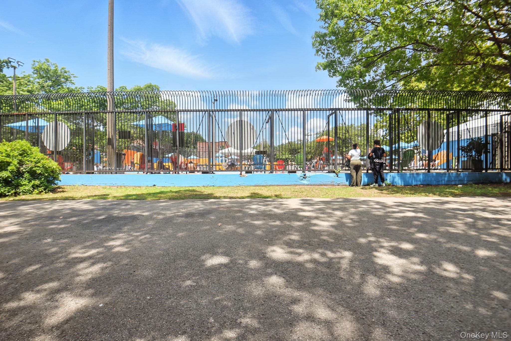 Single Family Gunther  Bronx, NY 10469, MLS-998159-16