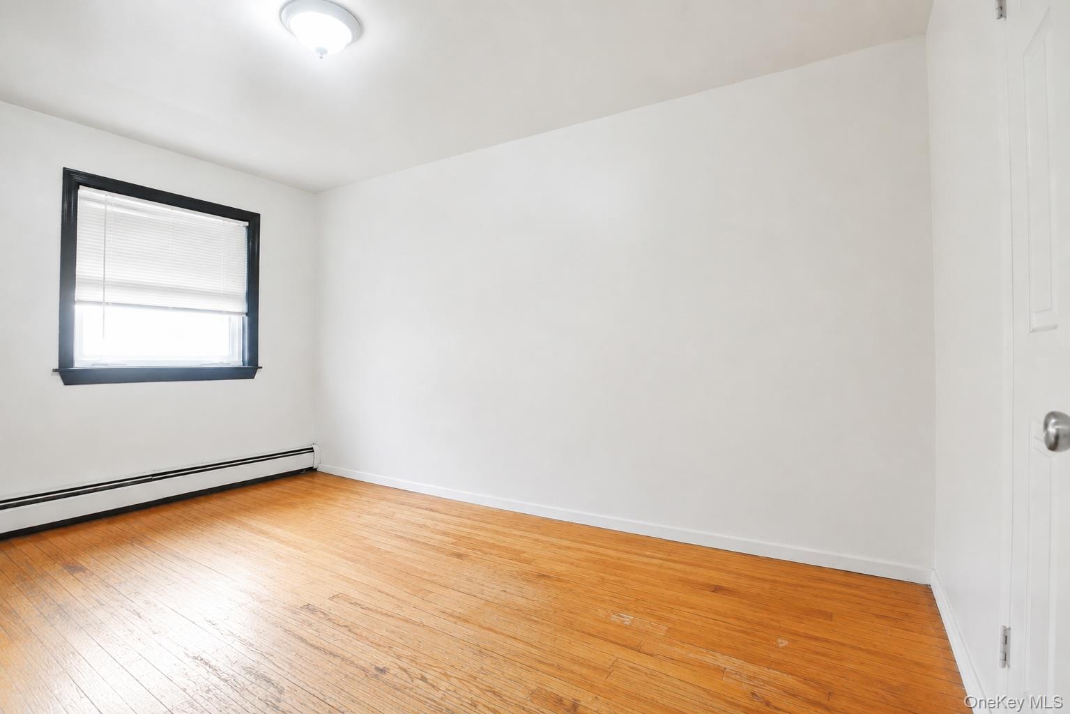 Single Family Gunther  Bronx, NY 10469, MLS-998159-5