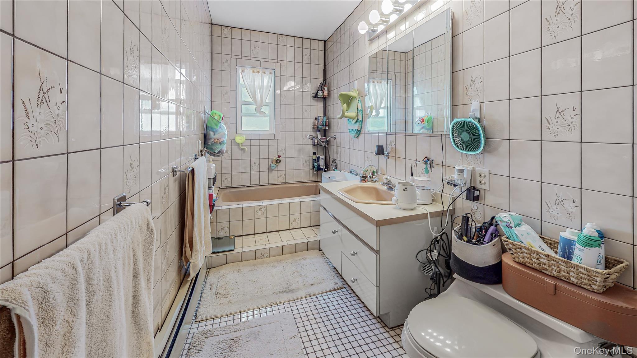 Single Family 78th Street  Queens, NY 11370, MLS-998174-16