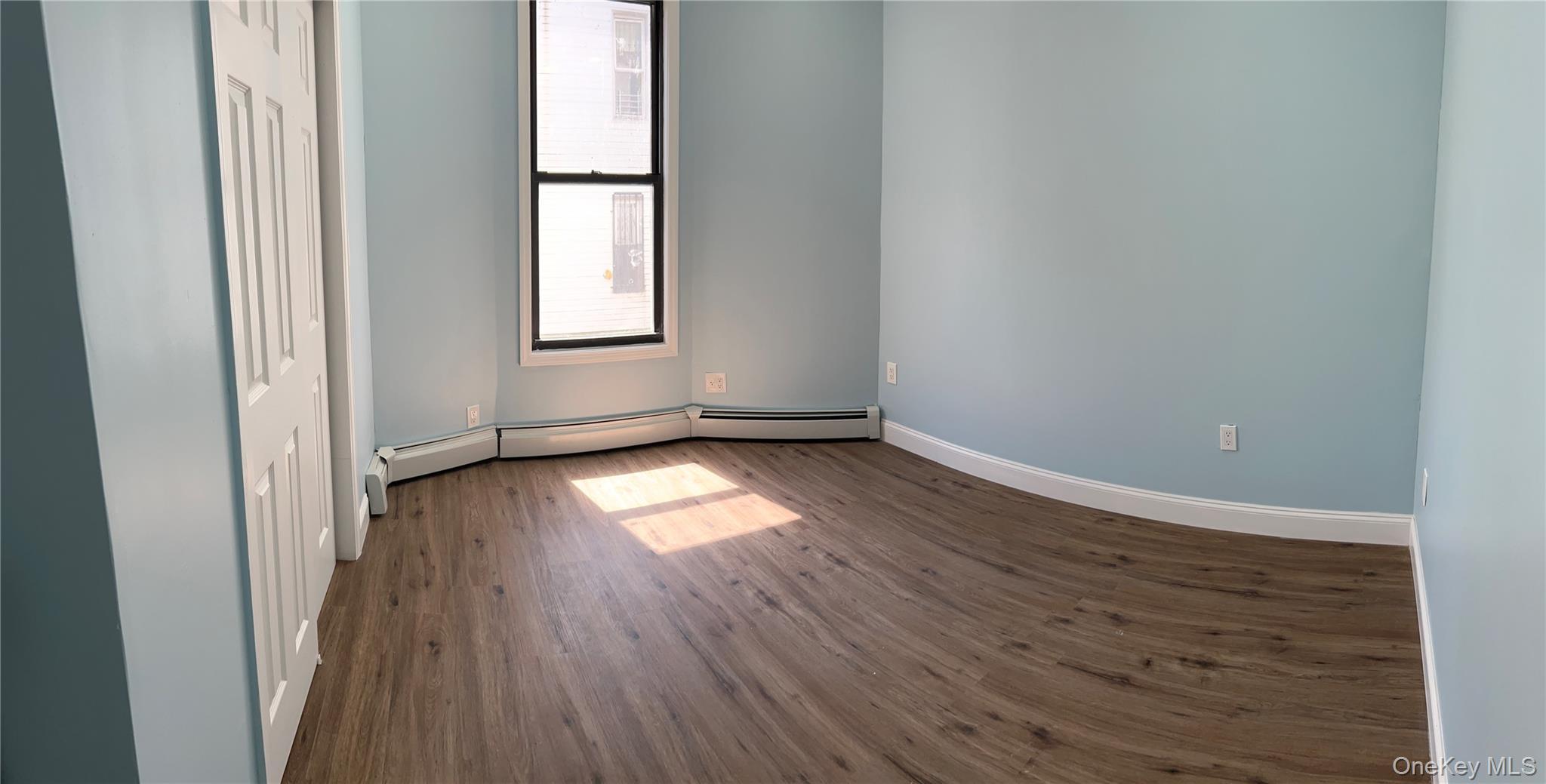 Single Family Briggs  Bronx, NY 10458, MLS-998185-13