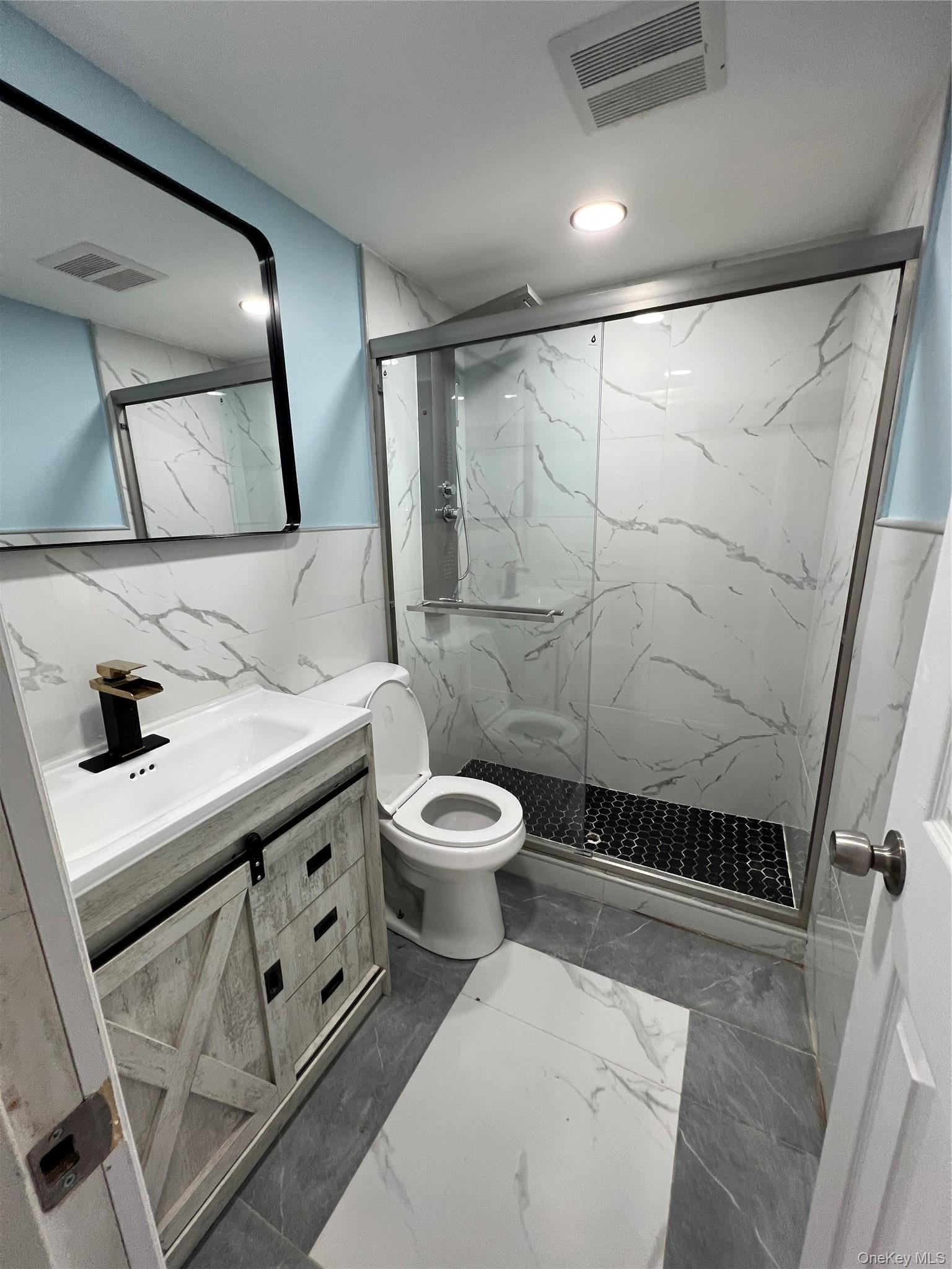 Single Family Briggs  Bronx, NY 10458, MLS-998185-17