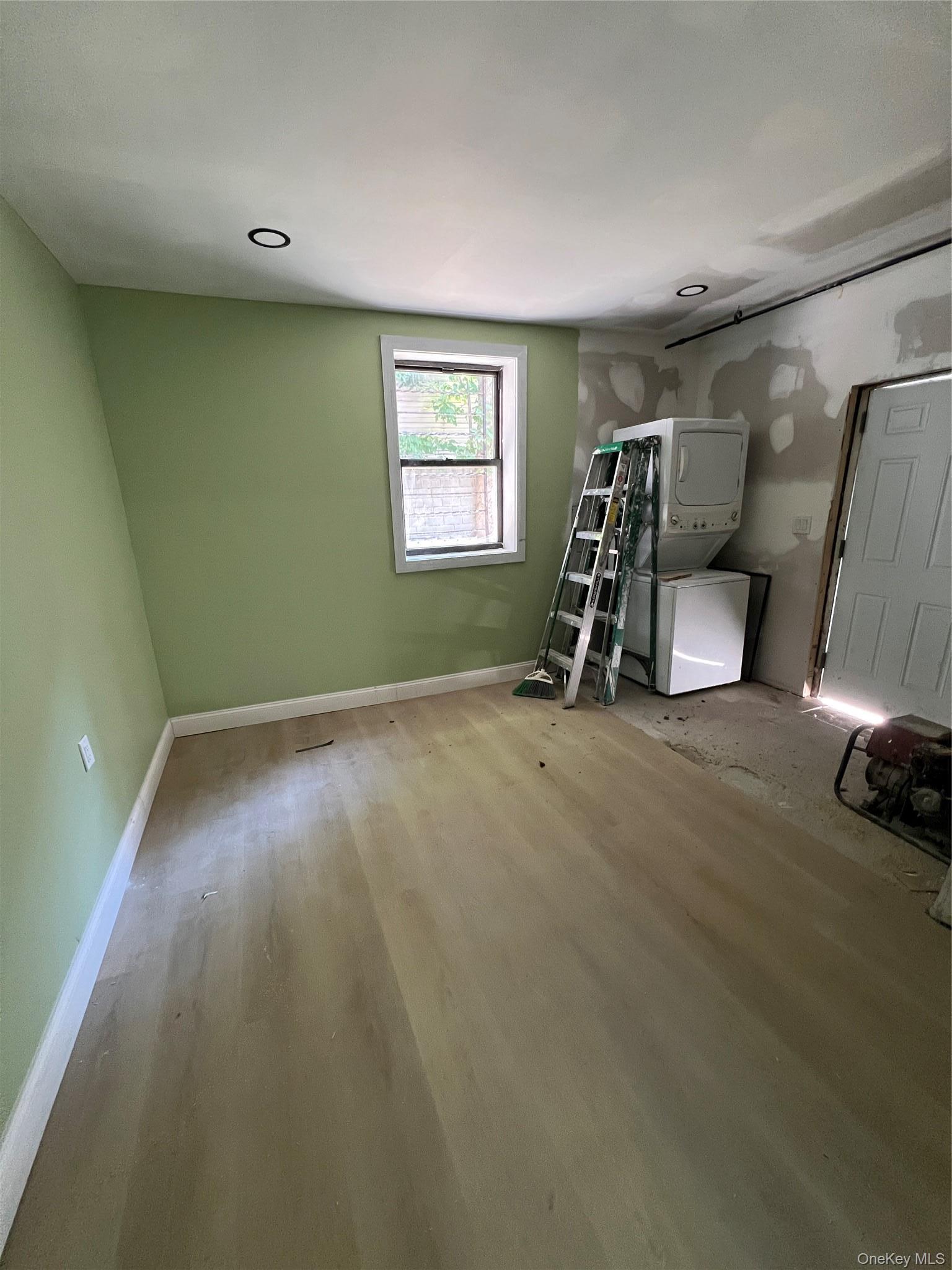 Single Family Briggs  Bronx, NY 10458, MLS-998185-18