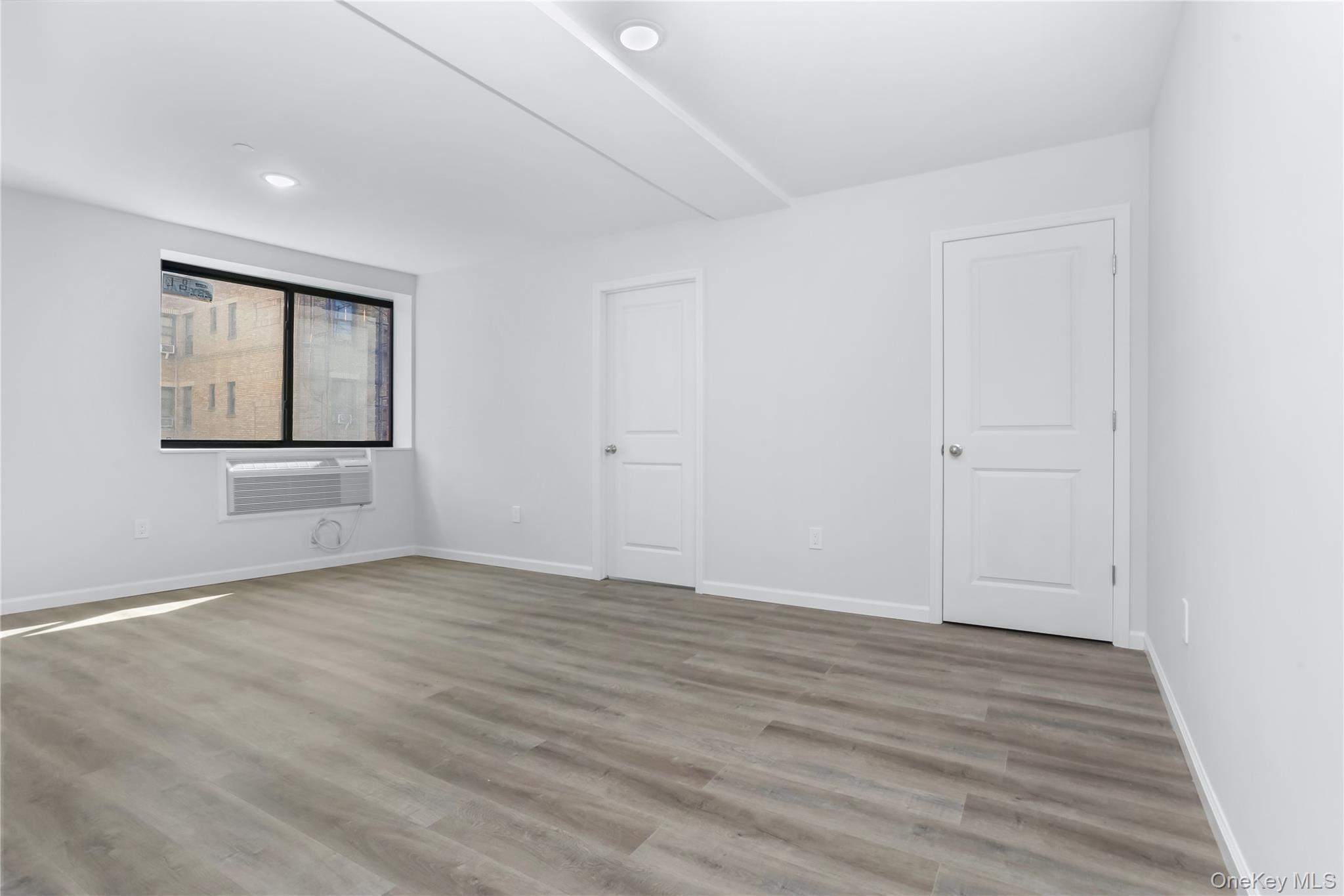 Commercial Sale Anderson Bronx, NY 10452, MLS-998216-12