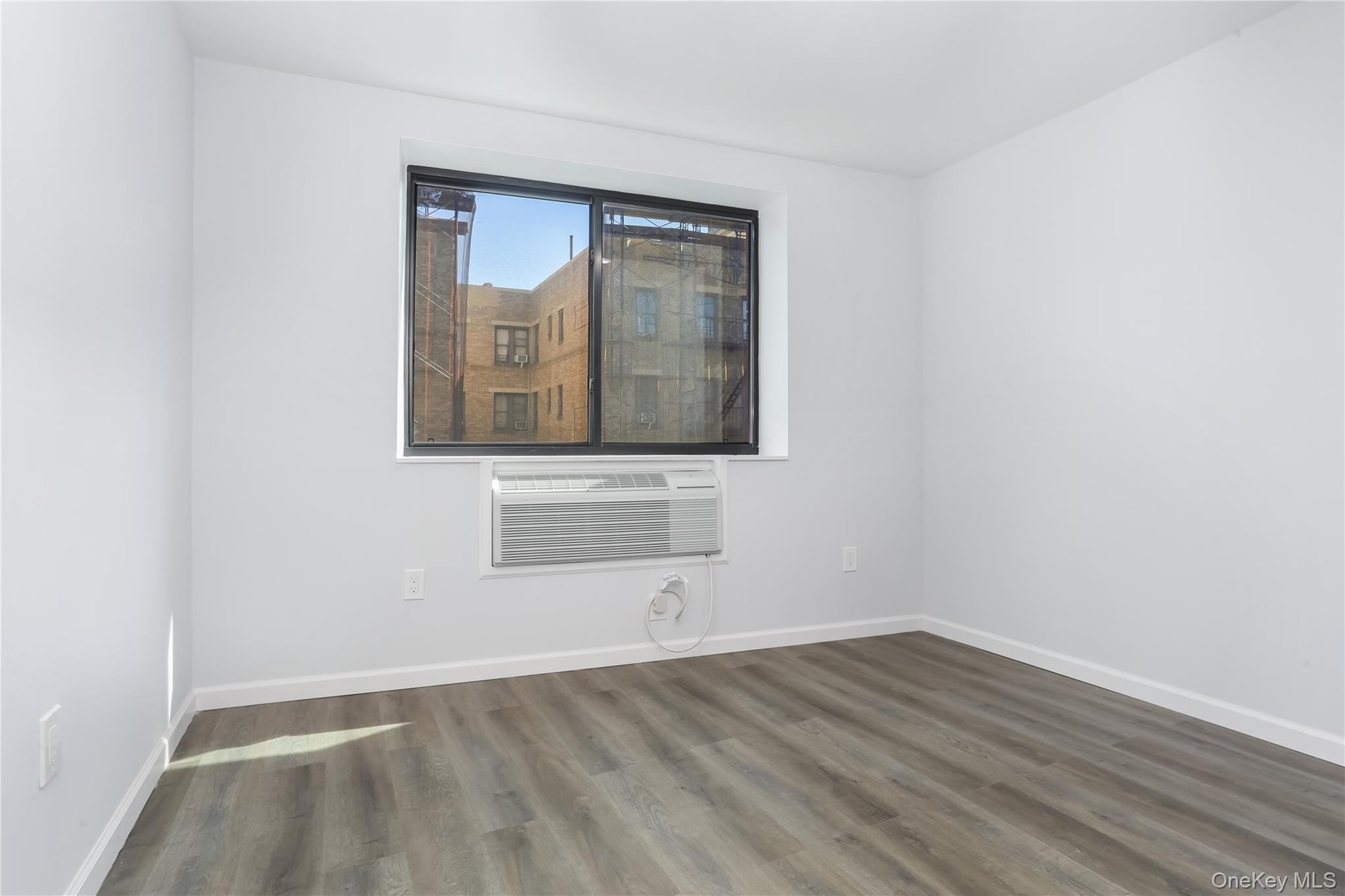 Commercial Sale Anderson Bronx, NY 10452, MLS-998216-20