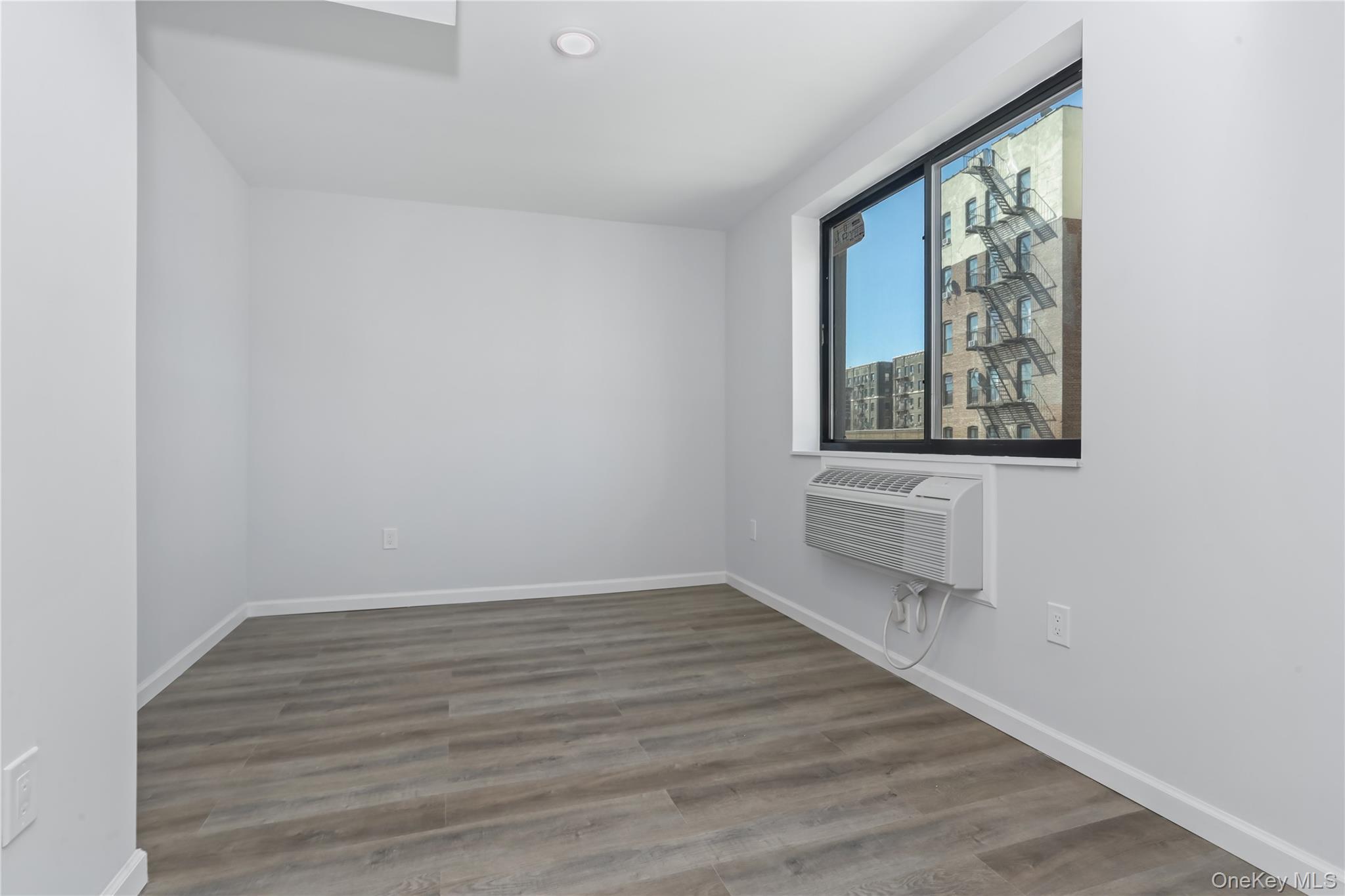 Commercial Sale Anderson Bronx, NY 10452, MLS-998216-9