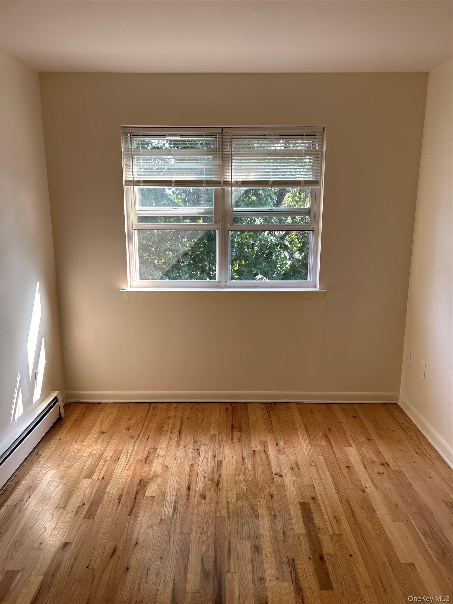 Single Family 211th  Bronx, NY 10469, MLS-998222-14