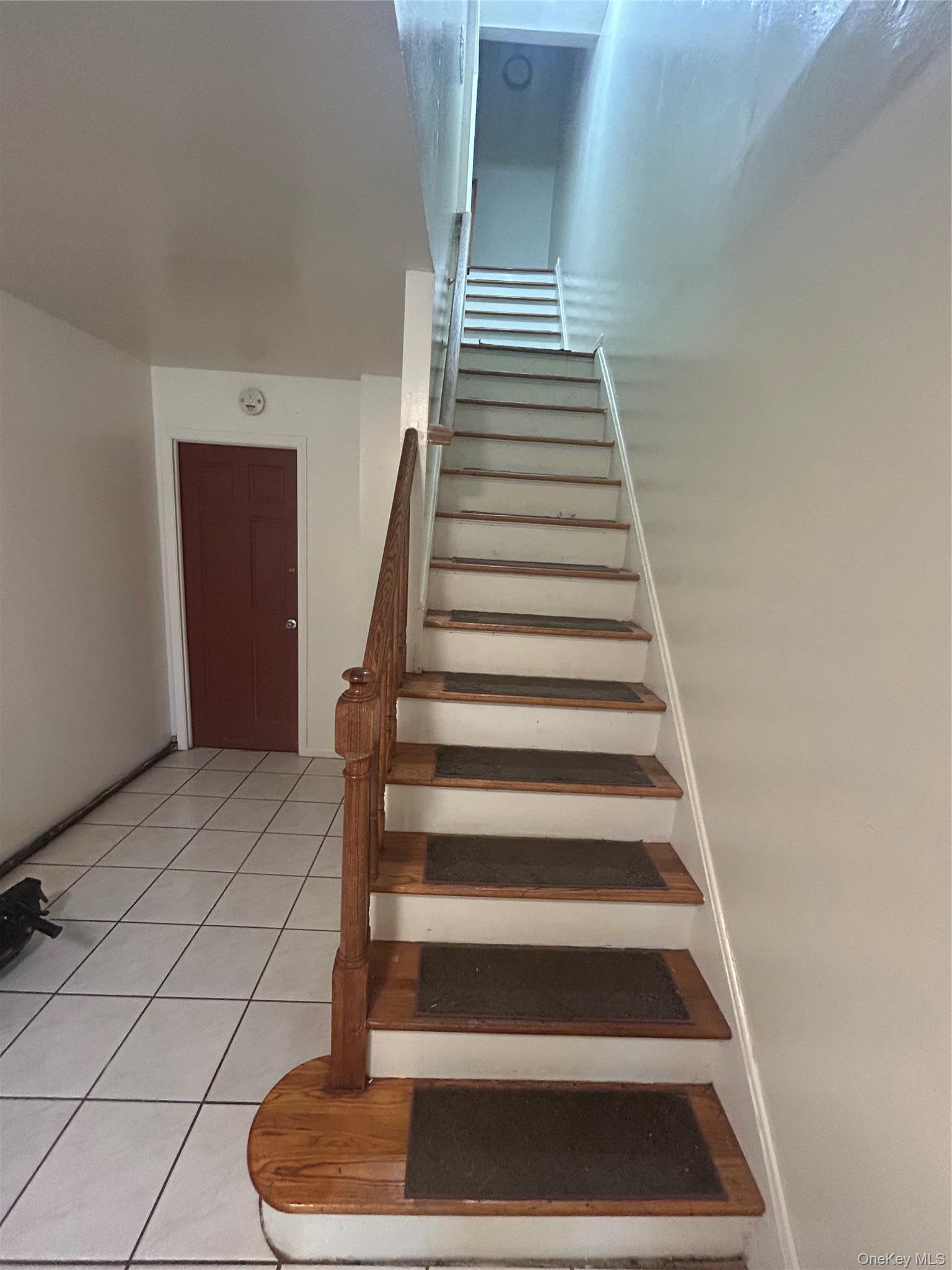 Single Family 211th  Bronx, NY 10469, MLS-998222-9