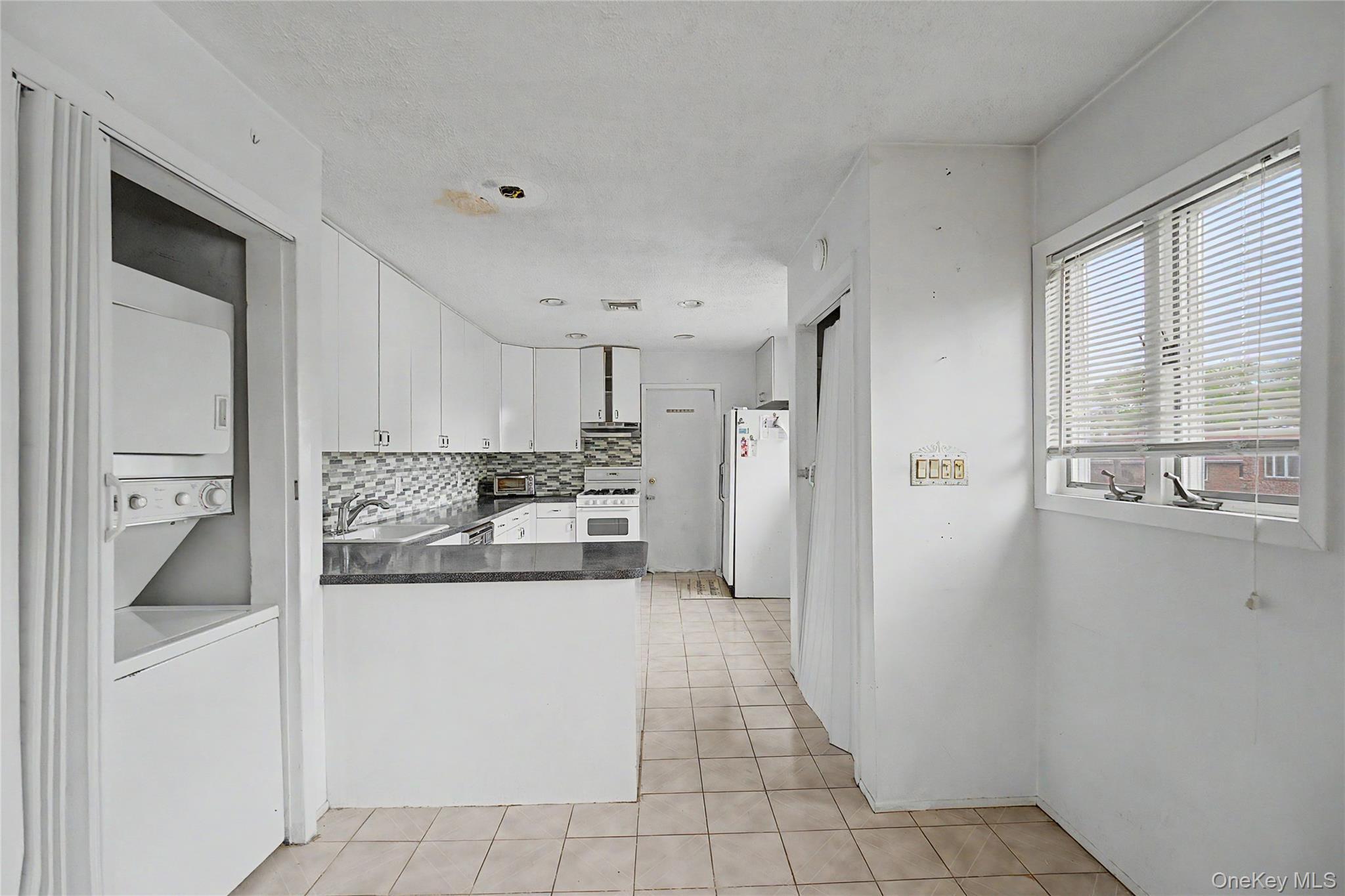 Single Family 256th Street Queens, NY 11362, MLS-998244-6