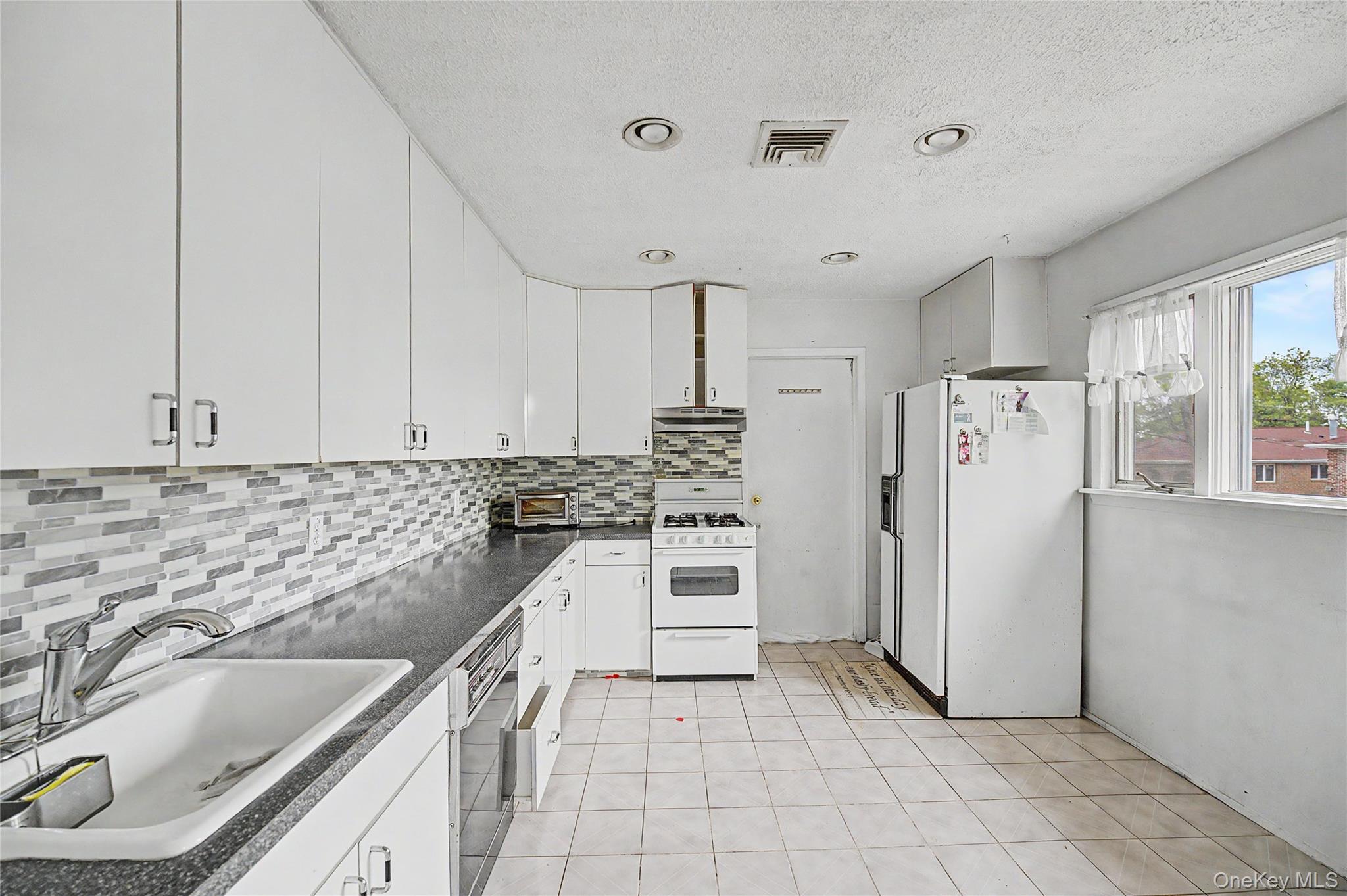 Single Family 256th Street Queens, NY 11362, MLS-998244-7