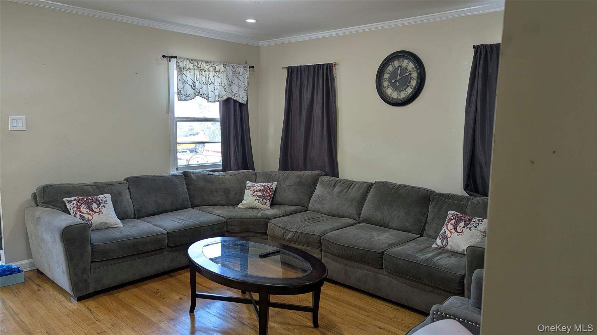 Single Family 264th Queens, NY 11001, MLS-998285-22