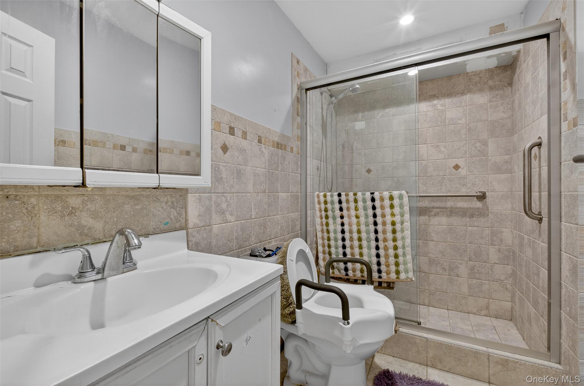 Single Family 87th Queens, NY 11421, MLS-998289-25
