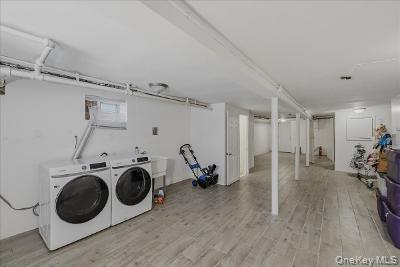 Single Family Hill Bronx, NY 10466, MLS-998299-34