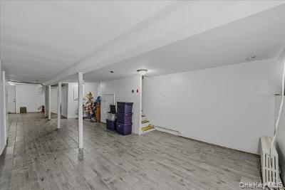 Single Family Hill Bronx, NY 10466, MLS-998299-35