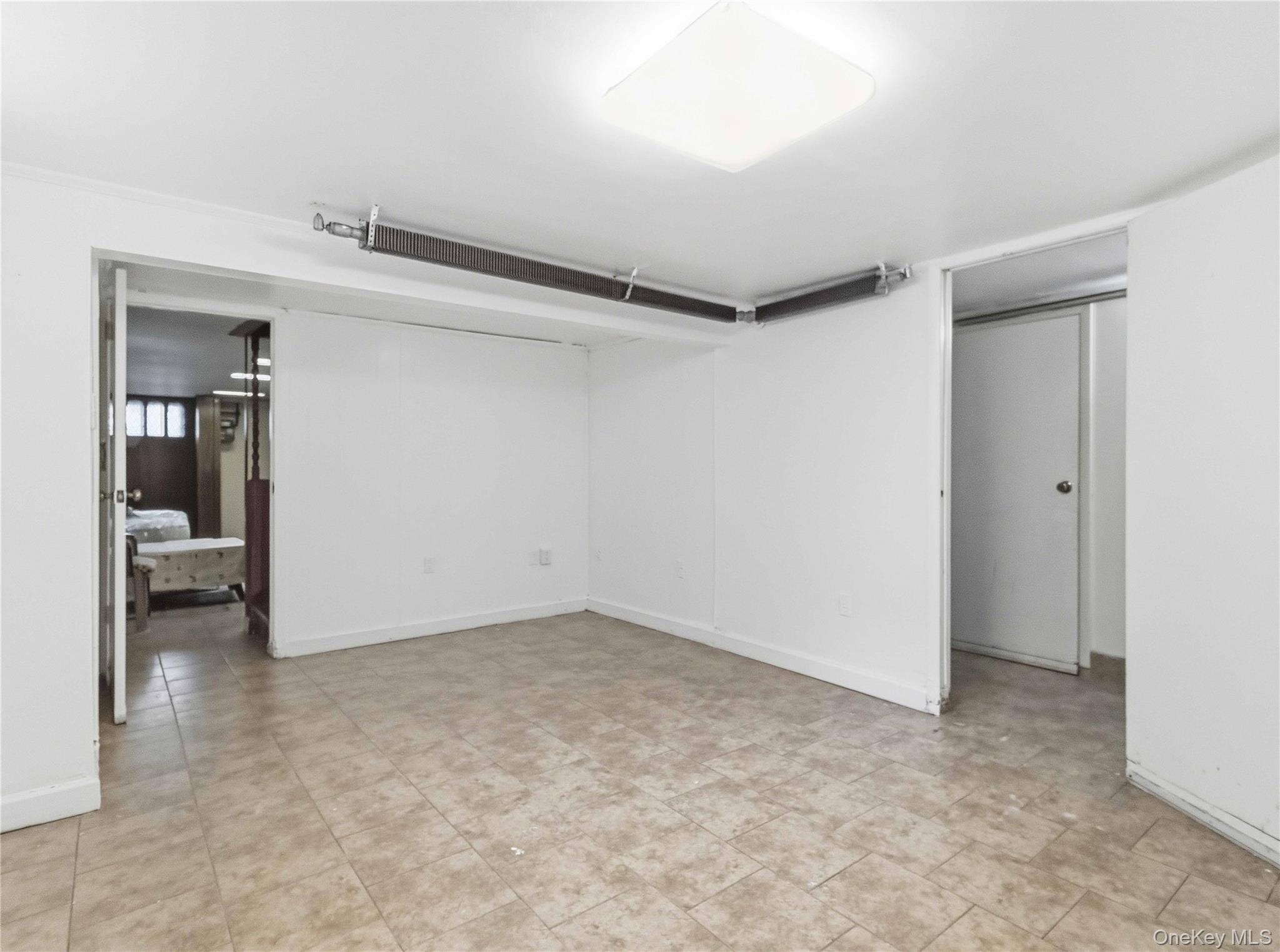 Single Family 101st Queens, NY 11416, MLS-998313-11