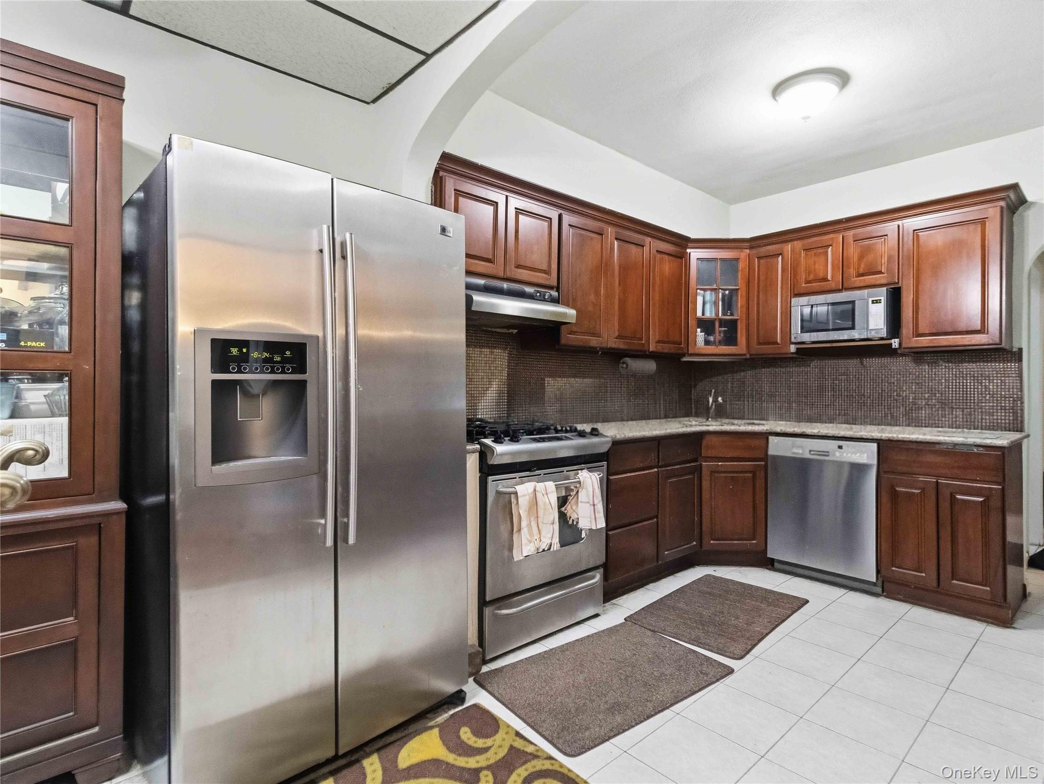 Single Family 101st Queens, NY 11416, MLS-998313-5