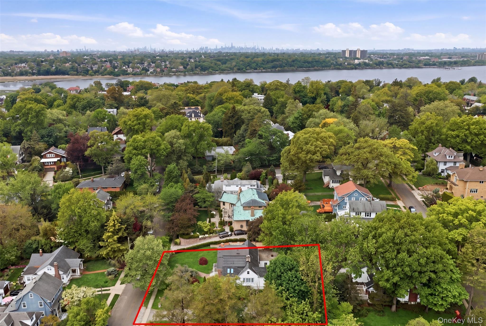 Single Family 38th Road  Queens, NY 11363, MLS-998320-2