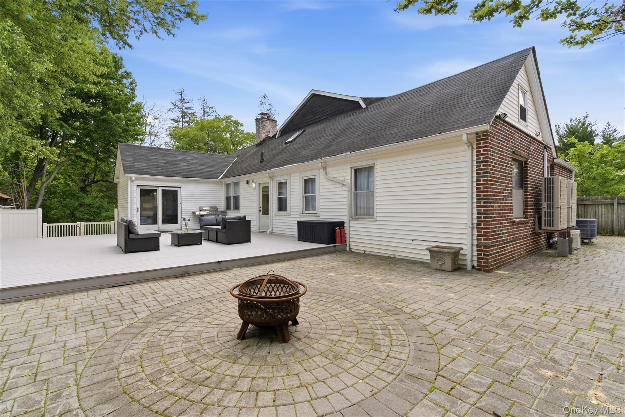 Single Family 38th Road  Queens, NY 11363, MLS-998320-32
