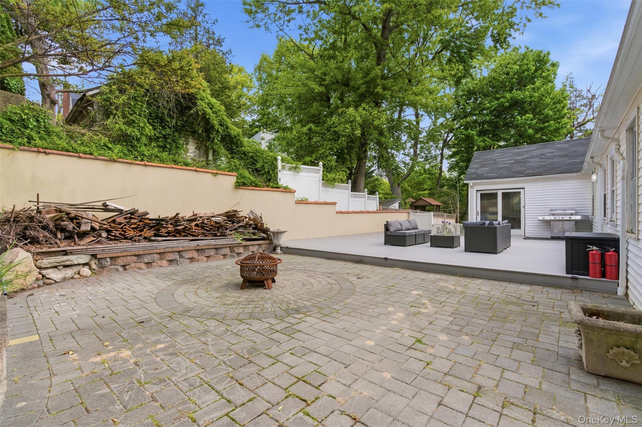 Single Family 38th Road  Queens, NY 11363, MLS-998320-33