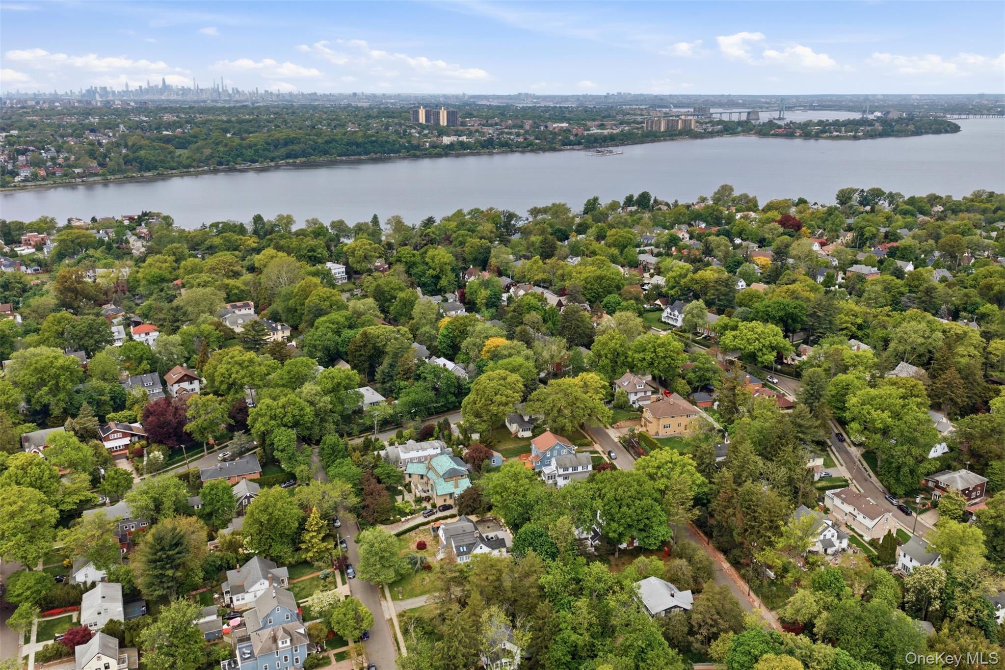 Single Family 38th Road  Queens, NY 11363, MLS-998320-39