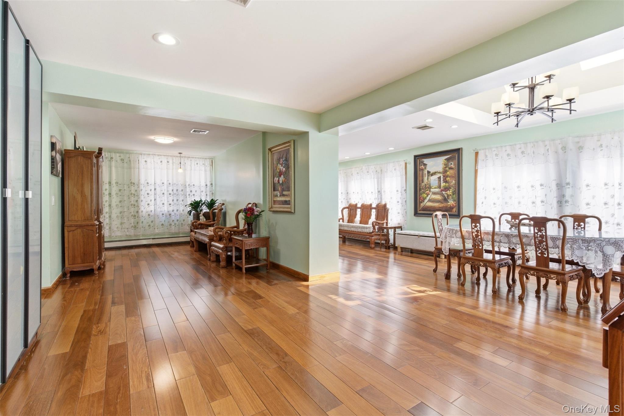Single Family 38th Road  Queens, NY 11363, MLS-998320-7