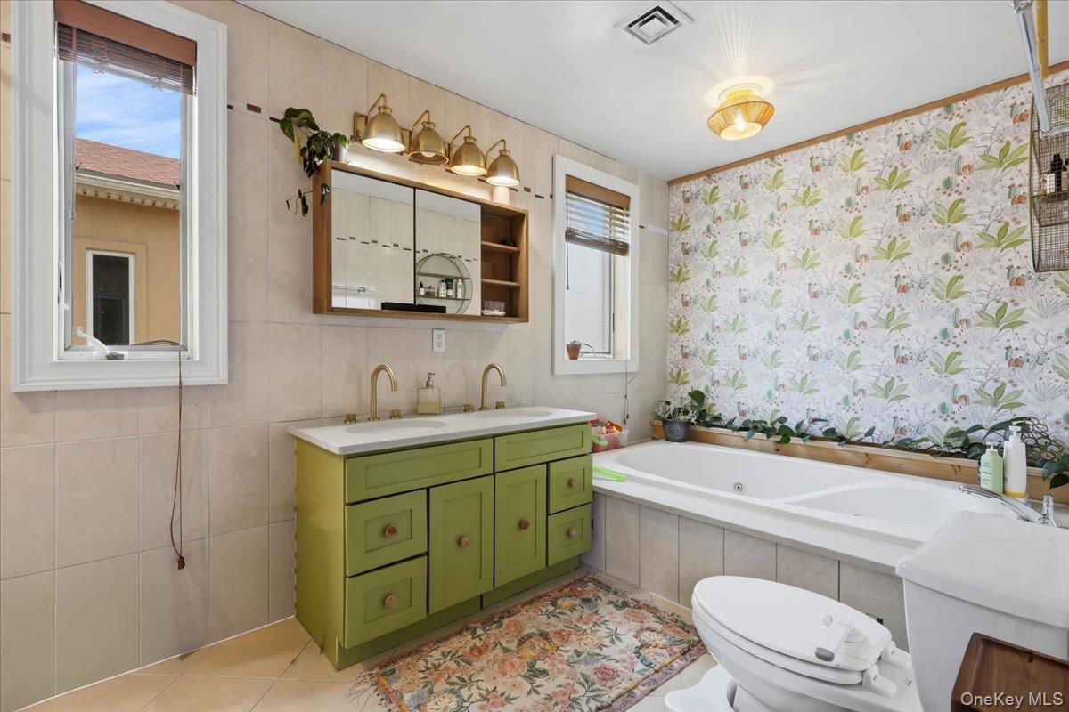 Single Family Tier Street Bronx, NY 10464, MLS-998387-15