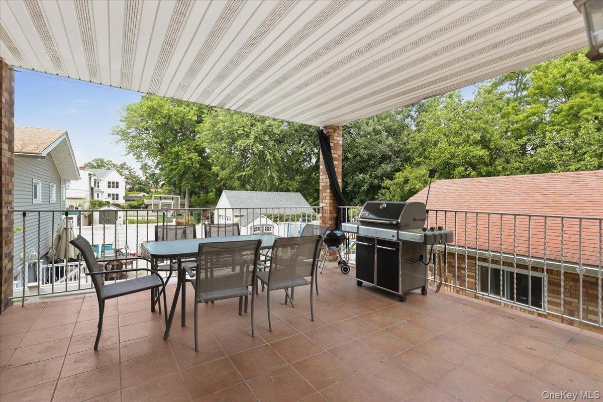 Single Family Tier Street Bronx, NY 10464, MLS-998387-28