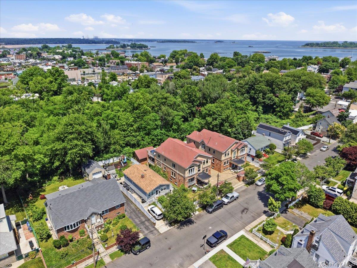Single Family Tier Street Bronx, NY 10464, MLS-998387-3