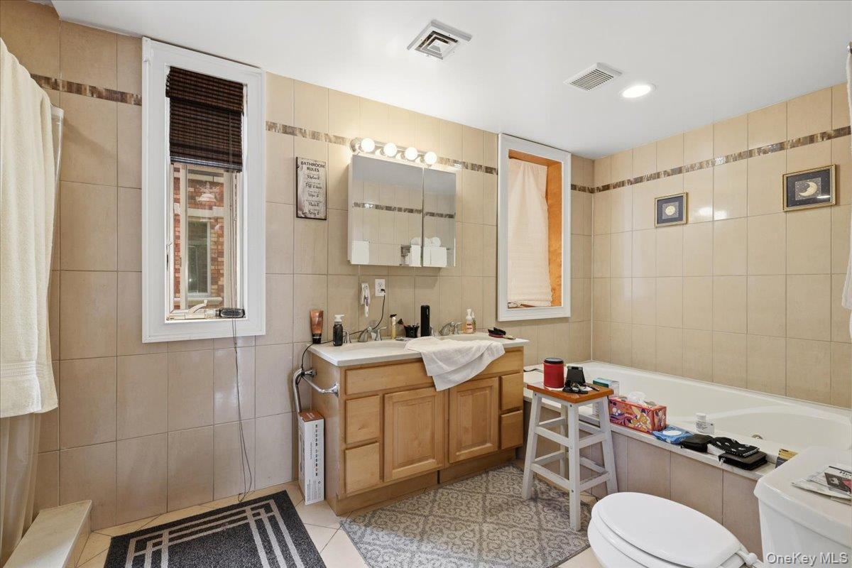 Single Family Tier Street Bronx, NY 10464, MLS-998387-30
