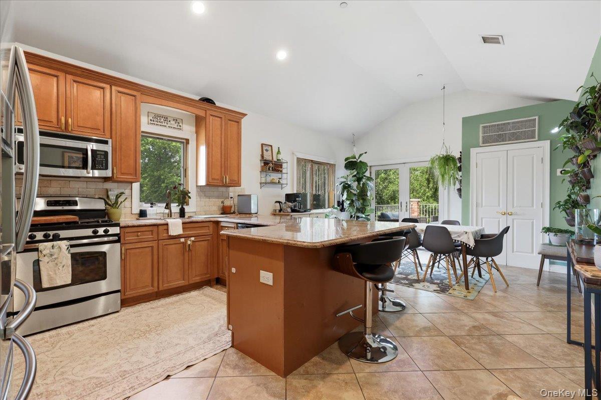 Single Family Tier Street Bronx, NY 10464, MLS-998387-8