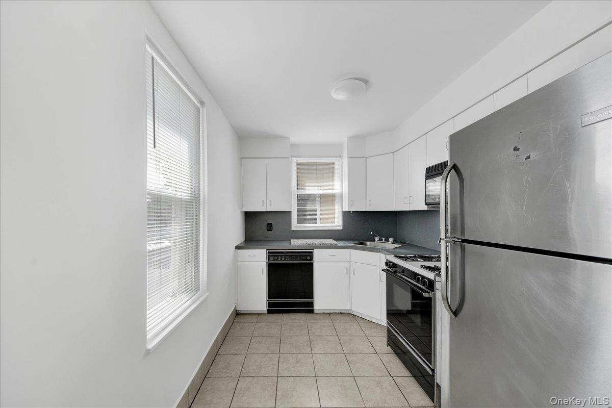 Single Family Revere Bronx, NY 10465, MLS-998393-15