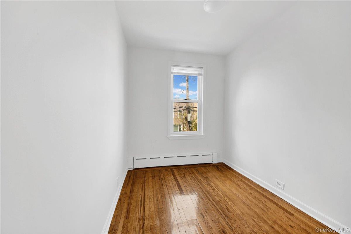 Single Family Revere Bronx, NY 10465, MLS-998393-18