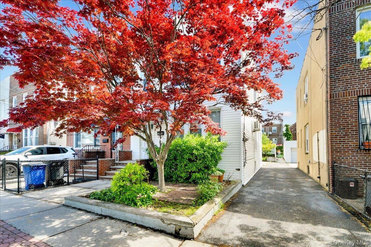 Single Family Revere Bronx, NY 10465, MLS-998393-2