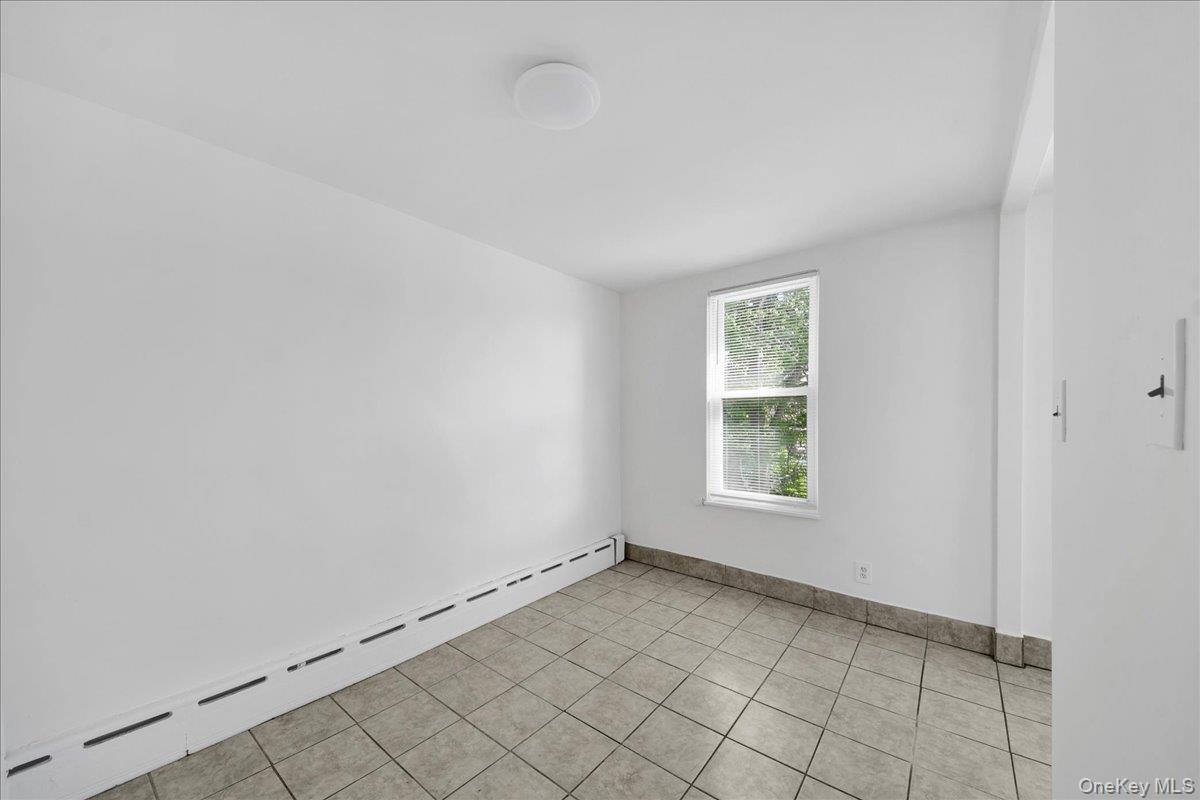 Single Family Revere Bronx, NY 10465, MLS-998393-23