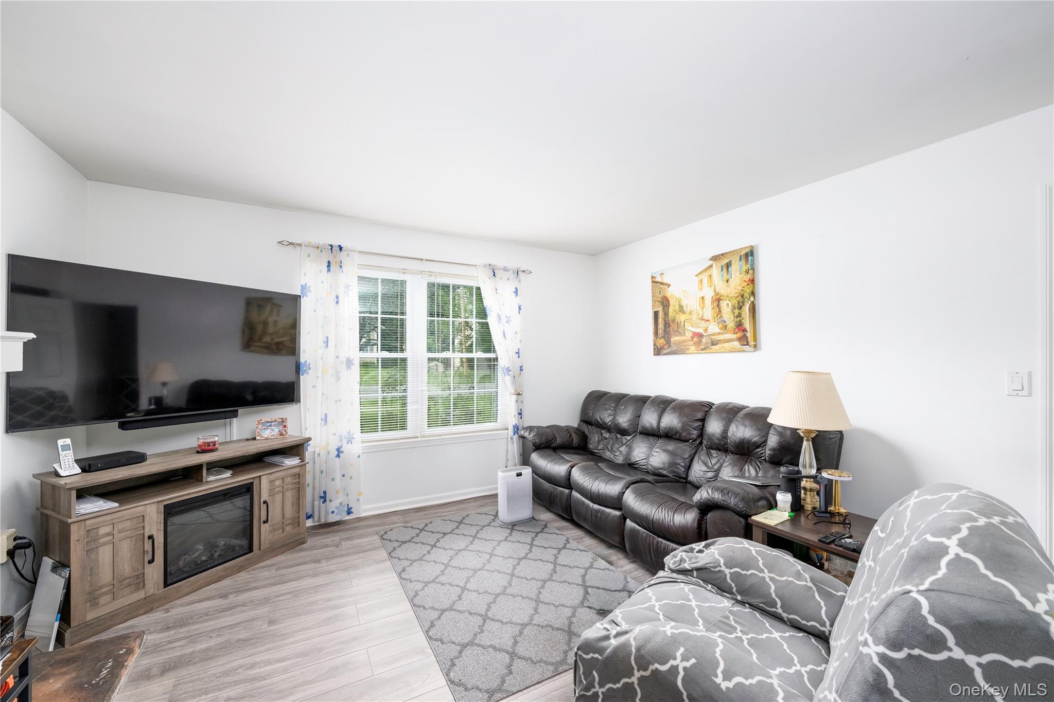 Single Family Inwood Avenue  Dutchess County, NY 12601, MLS-998409-4