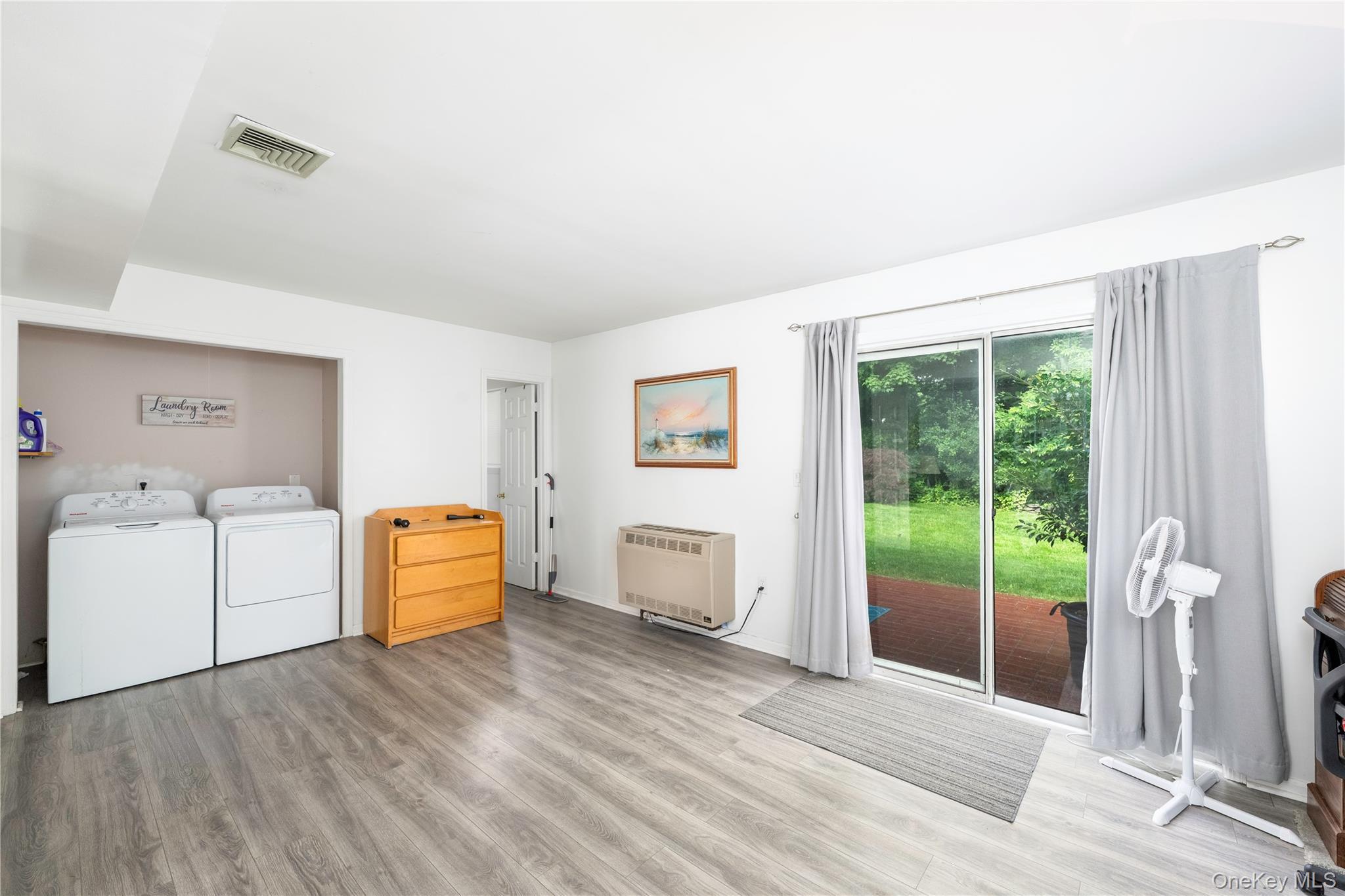 Single Family Inwood Avenue  Dutchess County, NY 12601, MLS-998409-6