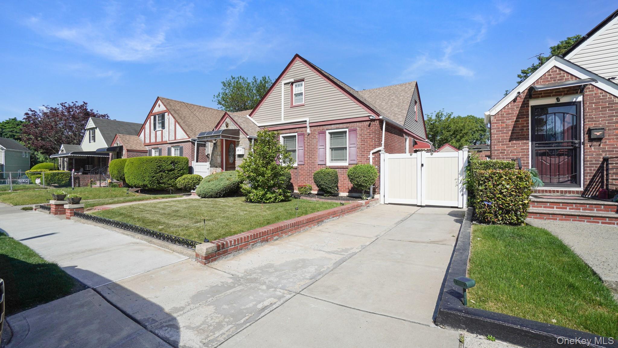 Single Family Amelia Queens, NY 11434, MLS-998416-2