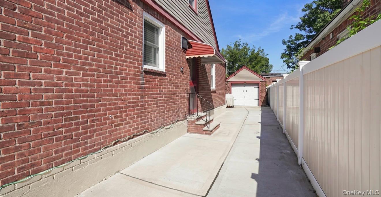 Single Family Amelia Road Queens, NY 11434, MLS-998416-23