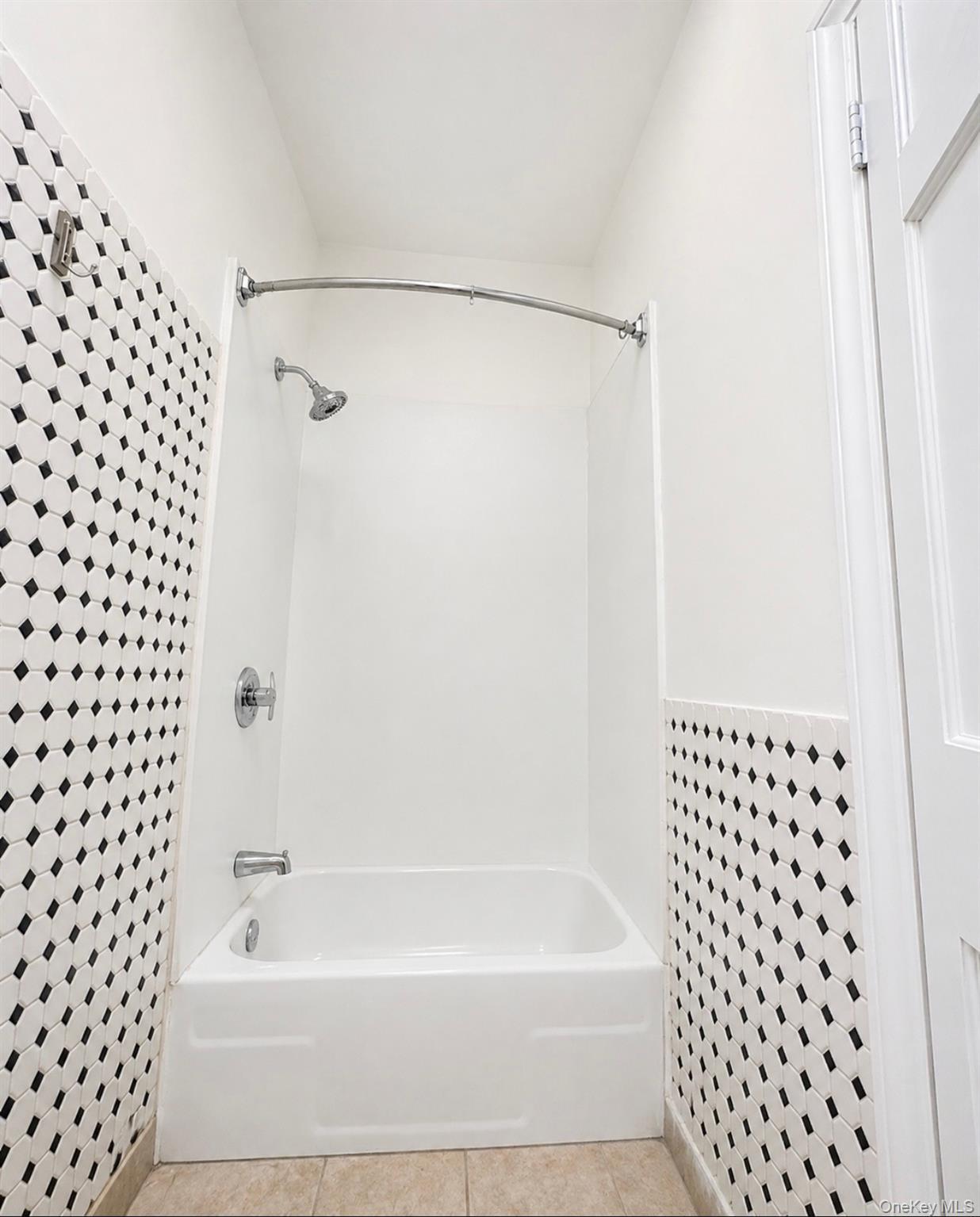 Apartment Jennings Street  Bronx, NY 10459, MLS-998479-2