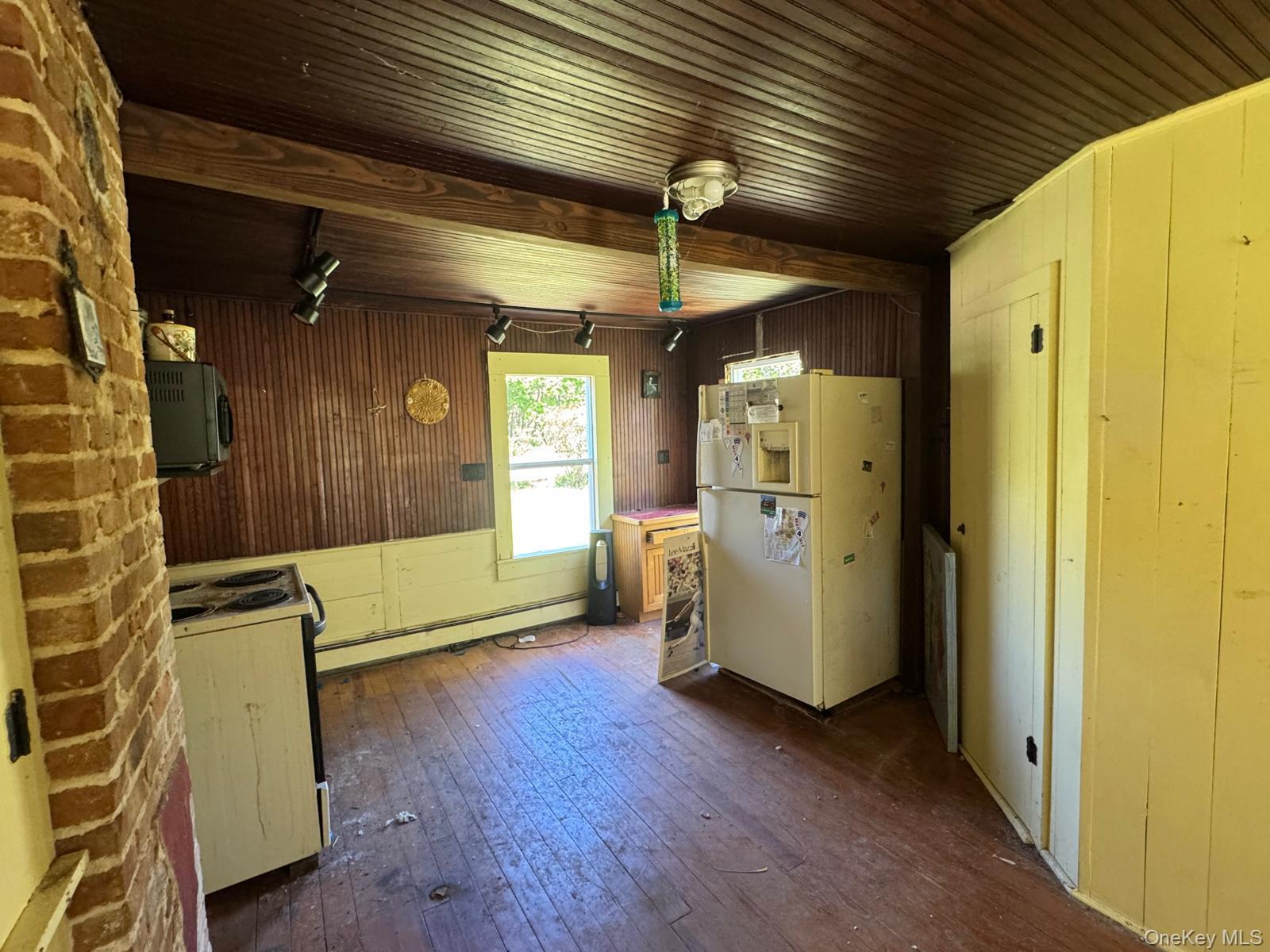 Single Family Franklinville Road Suffolk County, NY 11948, MLS-998484-9